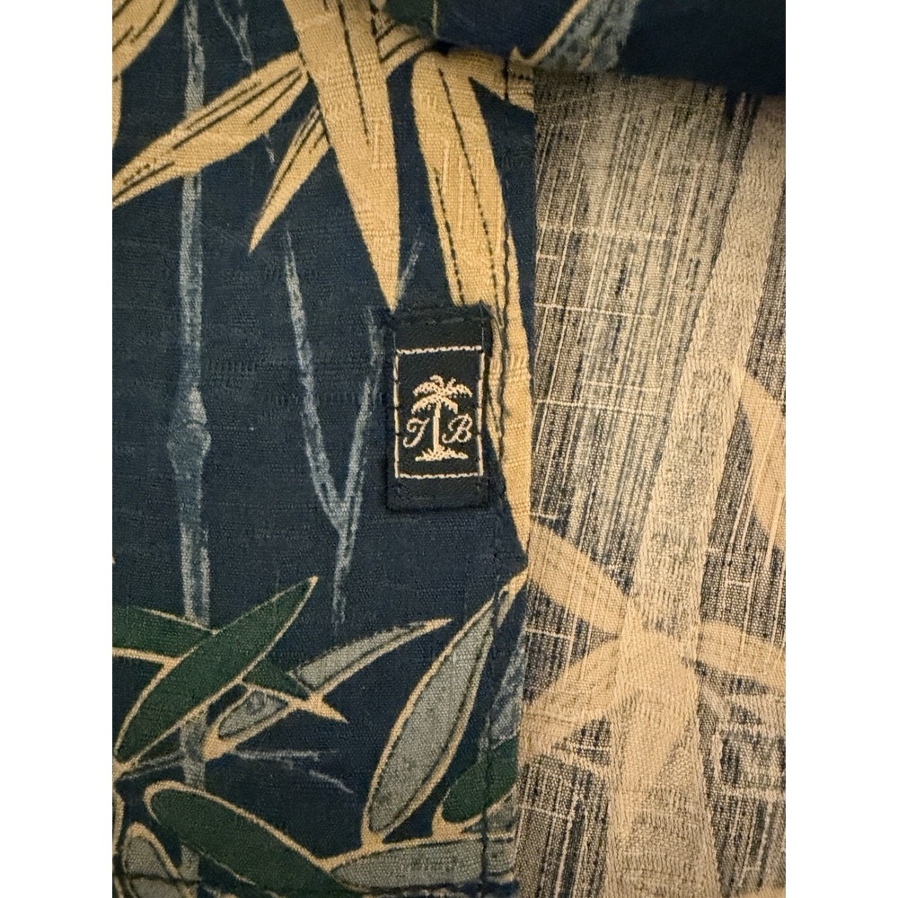 Tommy Bahama Men's Medium 100% Silk Hawaiian Shirt Blue Bamboo - Picture 4 of 4